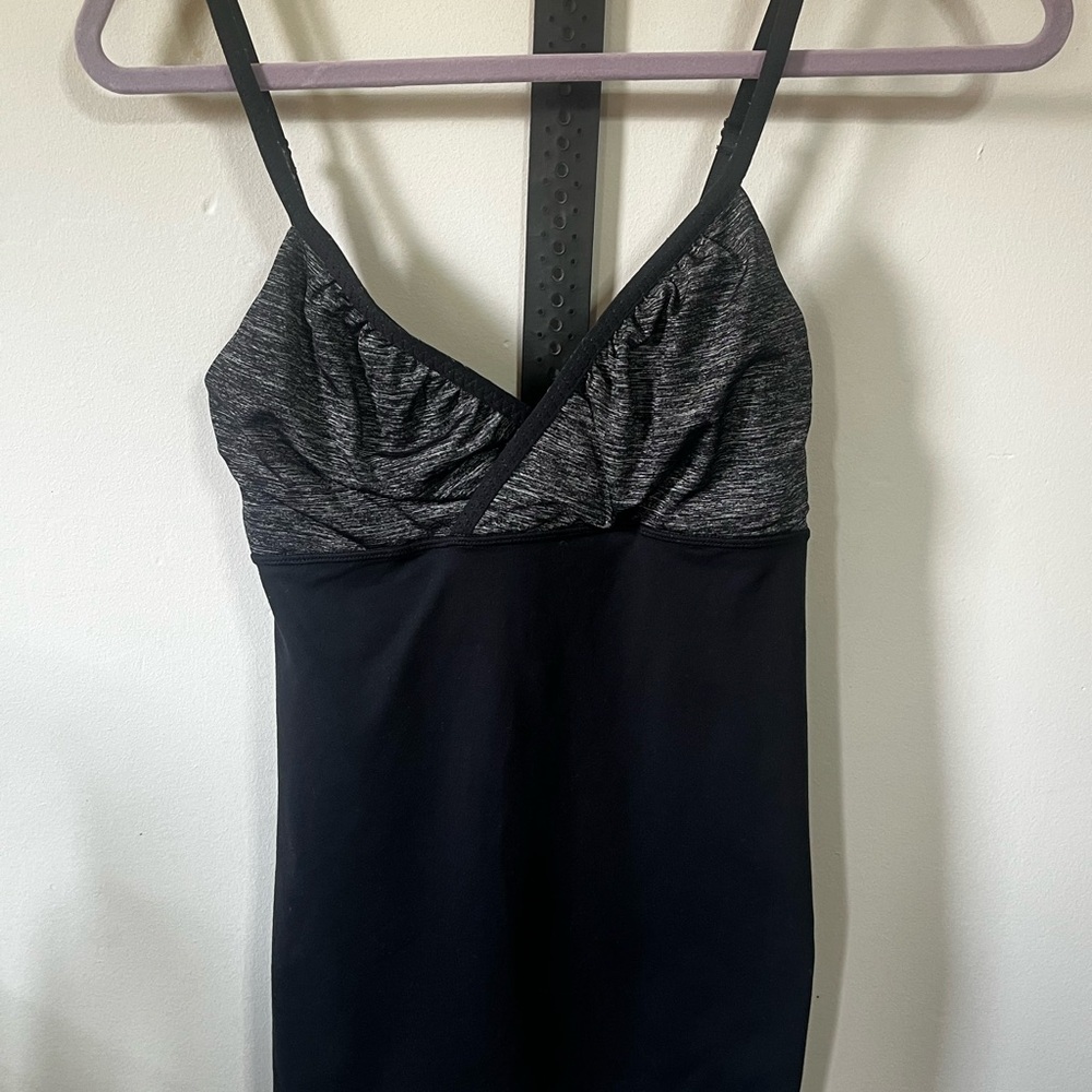 lululemon athletica Black with Heather Gray Built-In Bra Tank